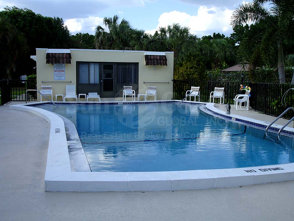 El Mirador Community Pool